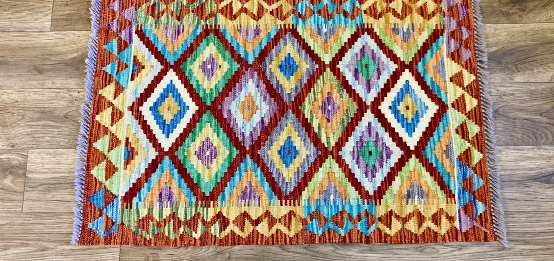 Fine Hand Knotted Vegetable Dyed Kilim